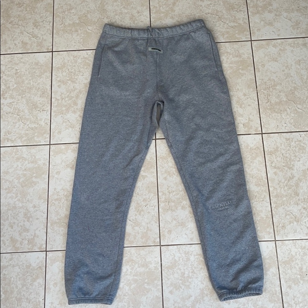 Fear of god ESSENTIALS  gray joggers ~ XL